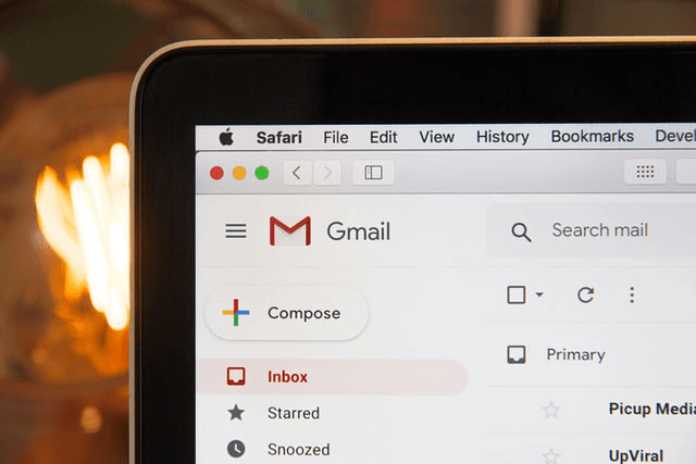 Was benötigen Sie, um über Google Mail auf Nachrichten zuzugreifen?