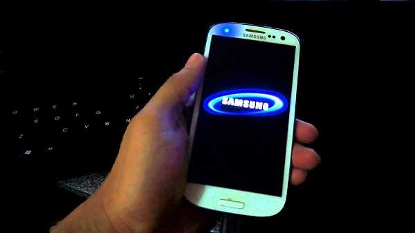 Galaxy S6 steckt im Startbildschirm