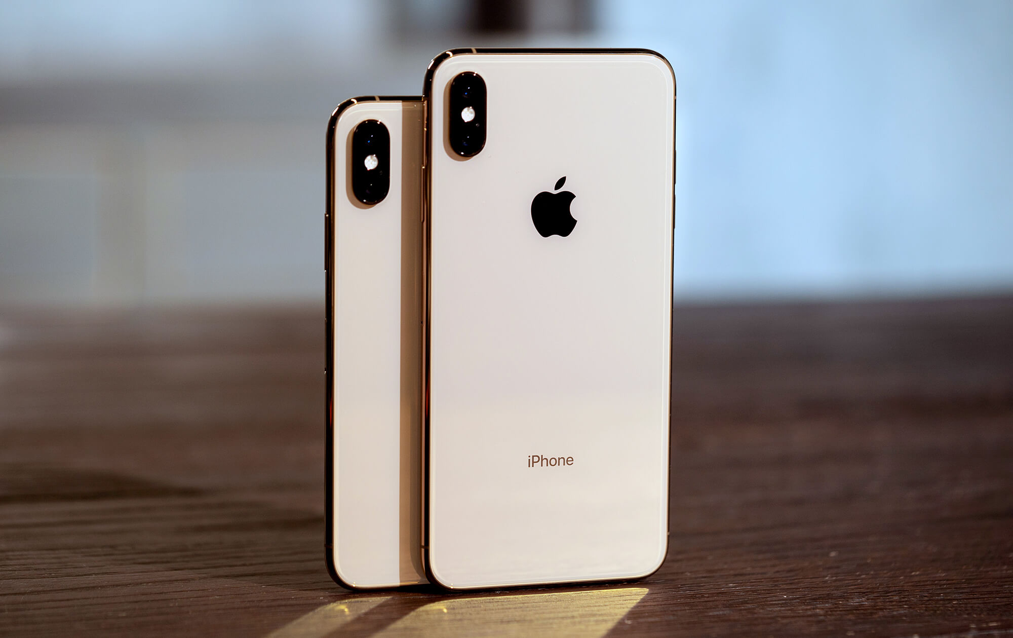 Zeichnen Sie Iphone Xs gegen Xs Max Vs Xr Battle Xs